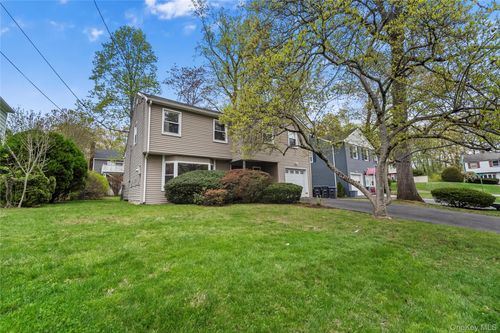 20 Salem Pl, White Plains, NY, 10605-3719 | Card Image