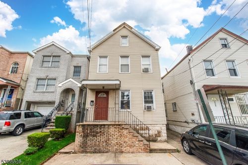 332 Pine St, Elizabethport, NJ, 07206-1915 | Card Image