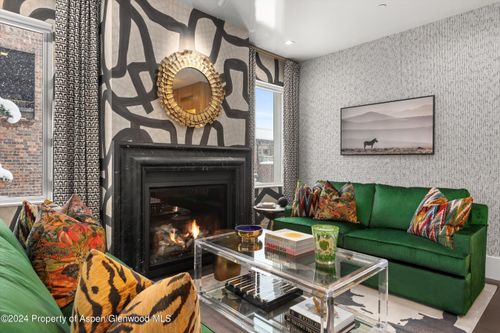 203-434 E Main St, Aspen, CO, 81611-1952 | Card Image