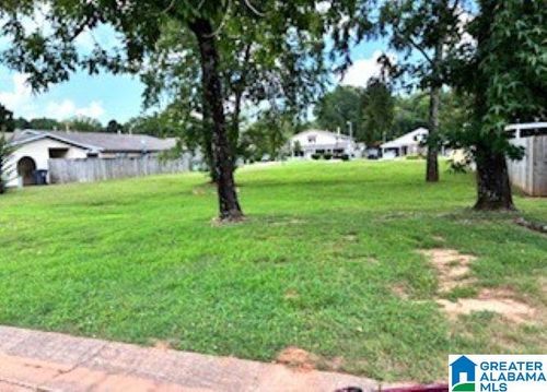 1-1857 Woodvine Ln, Center Point, AL, 35215-5812 | Card Image