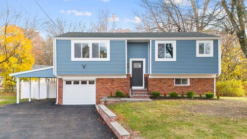 31 Sussex Pl, Stamford, CT, 06905-2931 | Card Image