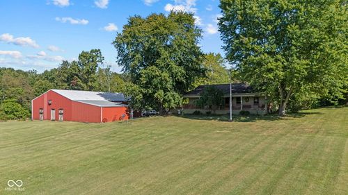 2233 E Radio Tower Rd, Scottsburg, IN, 47170-6359 | Card Image