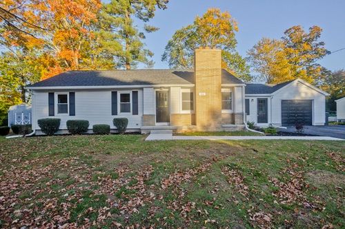 16 Locust St, Westfield, MA, 01085-4514 | Card Image