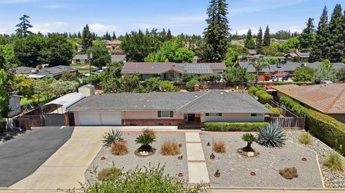 2530 W Fir Avenue, Fresno, CA, 93711 | Card Image