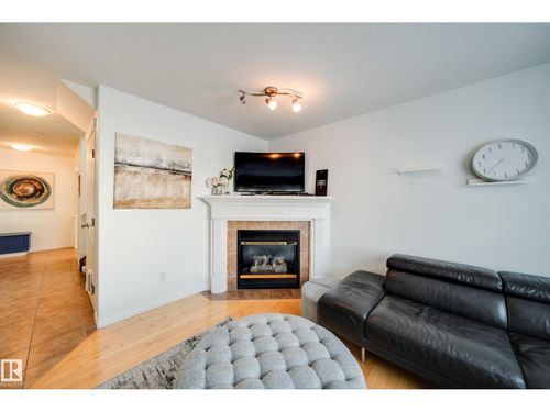 3716 160a Ave Nw, Edmonton, AB, T5Y3G1 | Card Image