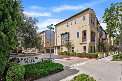 6316 Maple Ave, Westminster, CA, 92683-3692 | Card Image
