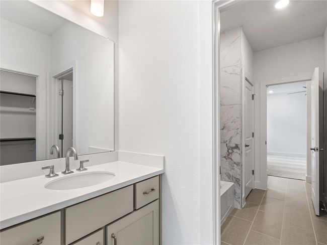 Pomona_Executive_Veronica_72_Bathroom_07 | Image 20