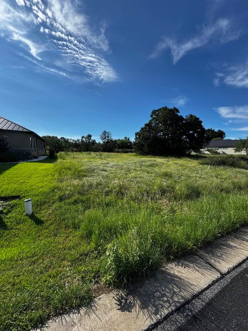 LT W21014 Sun Ray, Horseshoe Bay, TX, 78657 | Card Image