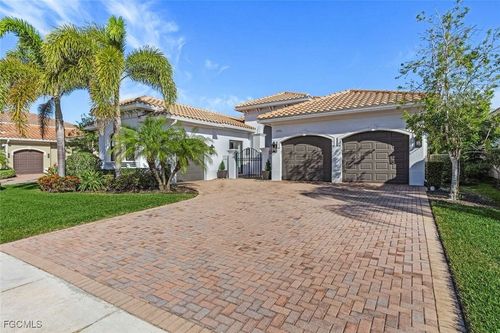 2906 Cinnamon Bay Cir, NAPLES, FL, 34119-8688 | Card Image