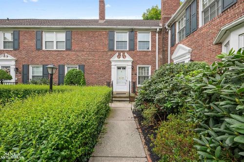 16908 Saint Paul Street, Grosse Pointe, MI, 48230 | Card Image