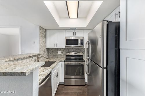 271-3601 W Tierra Buena Ln, Phoenix, AZ, 85053-3840 | Card Image