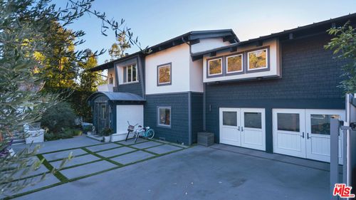 3631 Serra Rd, Malibu, CA, 90265 | Card Image