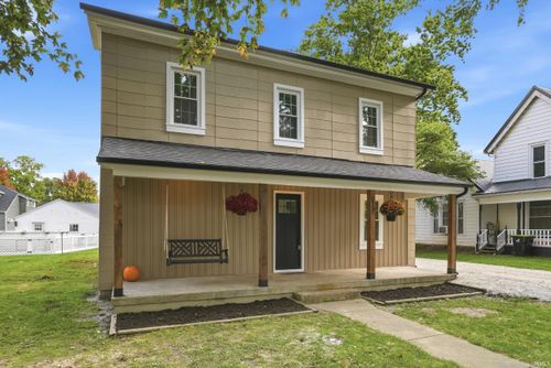 213 E 3rd St, Warren, IN, 46792-9400 | Card Image