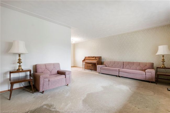 383 Forest Hill Dr, House other with 3 bedrooms, 2 bathrooms and 3 parking in Kitchener ON | Image 5