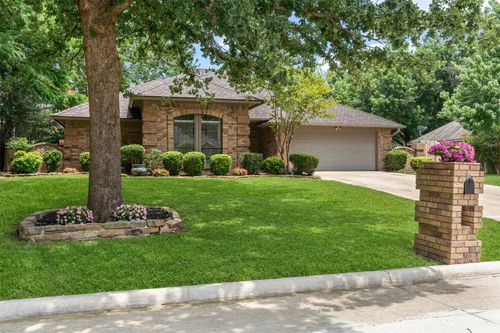 1302 Spyglass Dr, Mansfield, TX, 76063-4025 | Card Image
