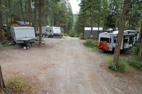 13779 Outback Ln, Bigfork, MT, 59911-8475 | Card Image