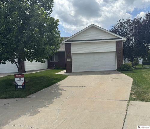 2301 City View Court, Lincoln, NE, 68521 | Card Image