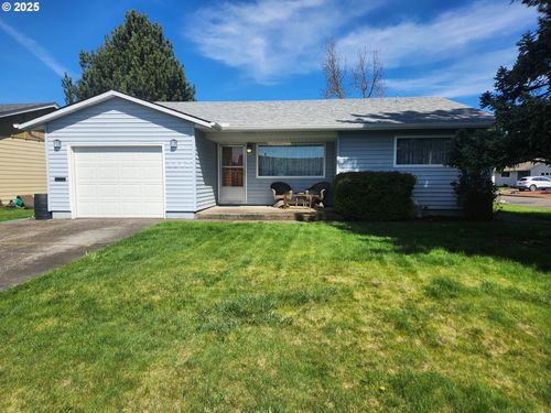 2207 Oregon Ct, Woodburn, OR, 97071-3001 | Card Image