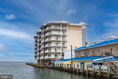unit-213-103 Williams St, CRISFIELD, MD, 21817-1066 | Card Image
