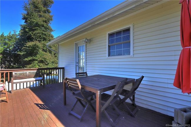 114 Meadow View Ter, House other with 3 bedrooms, 3 bathrooms and null parking in New Haven CT | Image 32