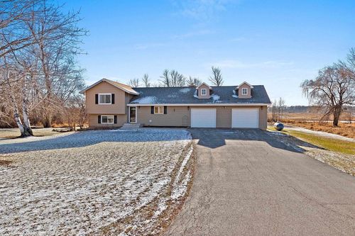 W6811 Rock Road, ELLINGTON, WI, 54944 | Card Image