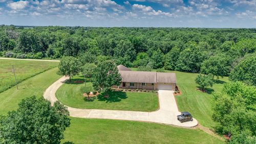 19108 Monroe Road 1117, MADISON, MO, 65263-2162 | Card Image