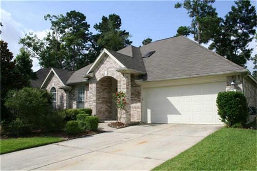 71 E Hobbit Glen Drive, The Woodlands, TX, 77384 | Card Image