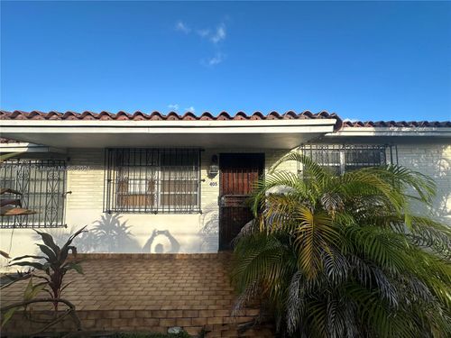 405 Se 4th Ave, Hialeah, FL, 33010-5325 | Card Image