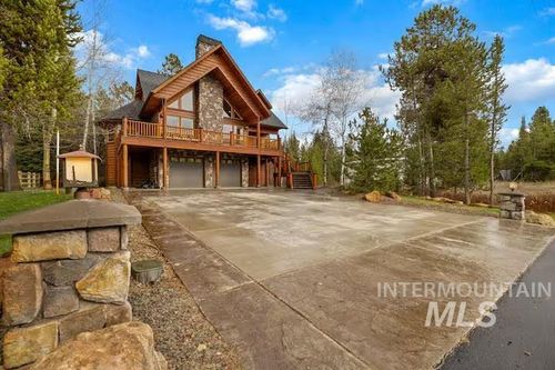 12782 Hereford Rd, Donnelly, ID, 83615-5012 | Card Image