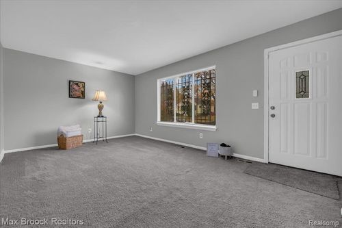 306 W Bishop Ave, Flint, MI, 48505-3268 | Card Image