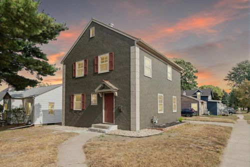 418 S West Ave Avenue, Sioux Falls, SD, 57104 | Card Image