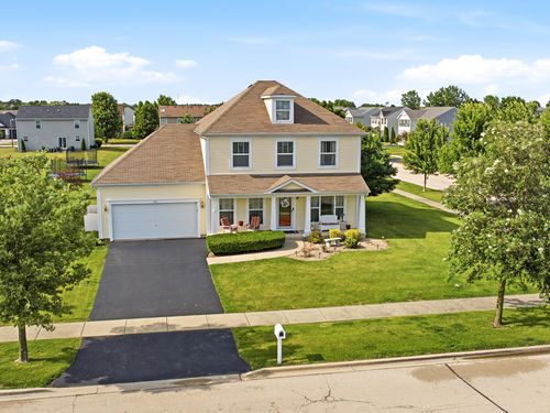 305 Shadow Wood Dr, Yorkville, IL, 60560-4683 | Card Image