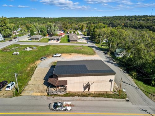 105 E Walnut St, Houston, MO, 65483-1249 | Card Image