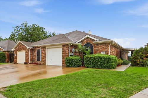 5621 Swords Dr, Fort Worth, TX, 76137-4996 | Card Image