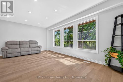 32-81 Brookmill Boulevard, Toronto (L'Amoreaux), ON, M1W2L5 | Card Image
