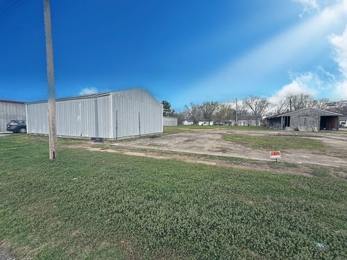 000 E Washington St, Christopher, IL, 62822 | Card Image