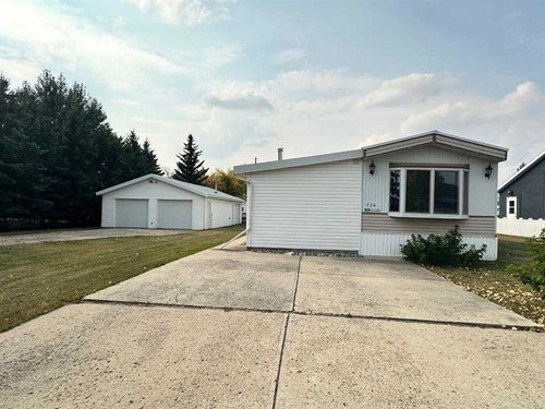 124 4 St, Hayter, AB, T0B1X0 | Card Image