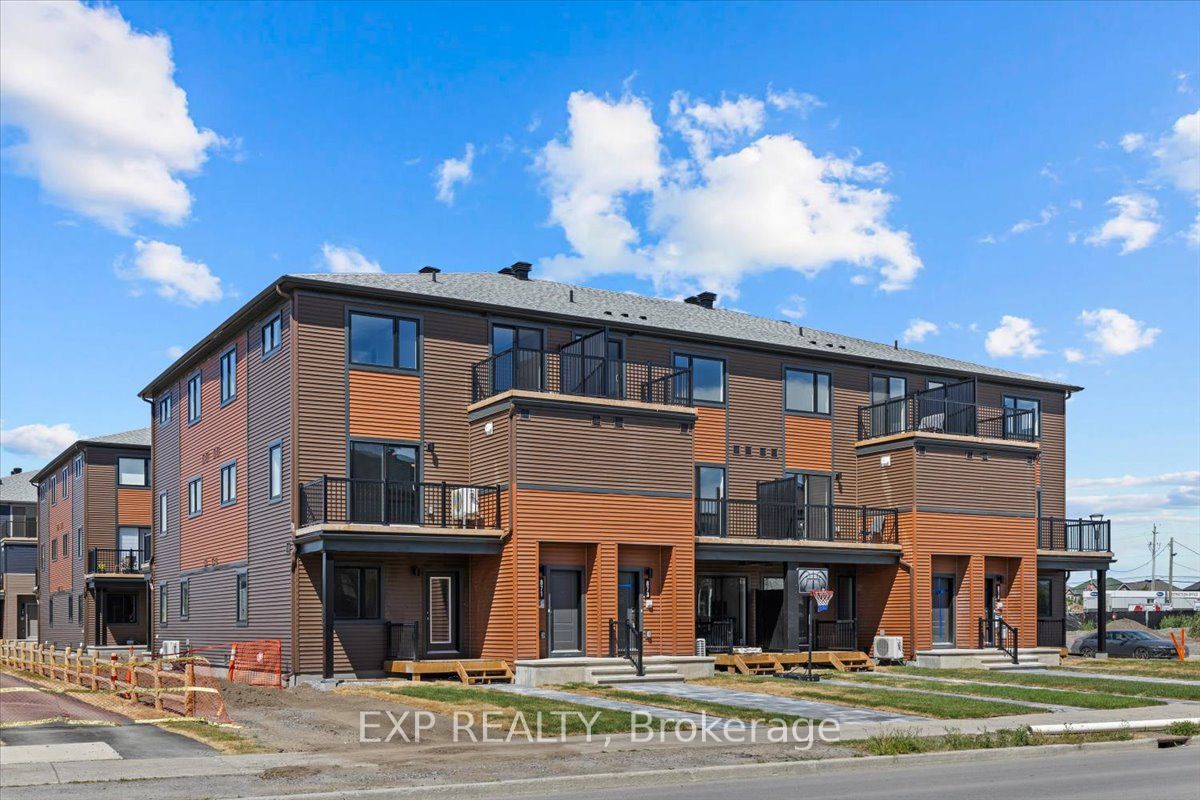 Residential in Stittsville - Munster - Richmond