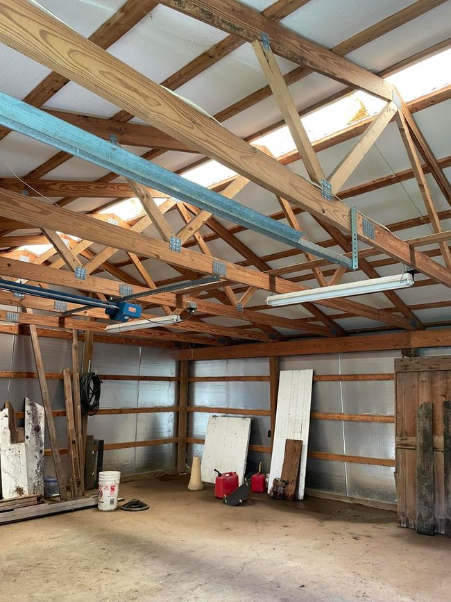 POLE BARN | Image 44