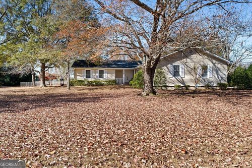 421 Valley View Dr, Fort Valley, GA, 31030-3442 | Card Image