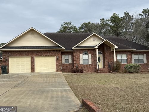 102 Oak Cir, Glennville, GA, 30427-2738 | Card Image
