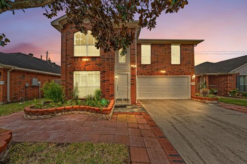 9742 Kingsville Park Dr, Houston, TX, 77083-6422 | Card Image