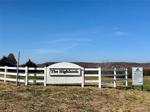 12-668 Highlands Ct, Pacific, MO, 63069-5542 | Card Image