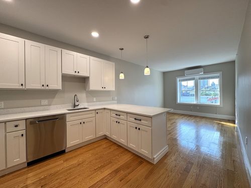 unit-4-138 Eastern Ave, Malden, MA, 02148-5670 | Card Image