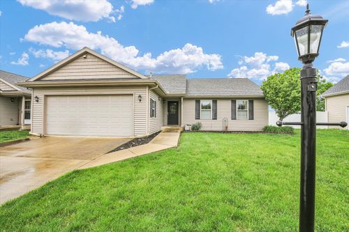 707 Chickory Dr, Champaign, IL, 61822-2102 | Card Image