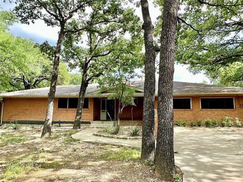 1926 Laurelwood Dr, Denton, TX, 76209-2237 | Card Image