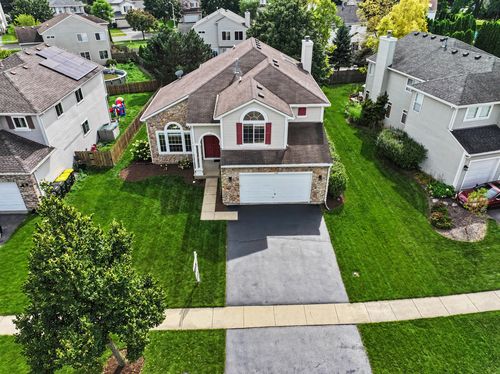 5450 Alexandria Dr, Lake In The Hills, IL, 60156-6211 | Card Image