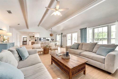 150 Guadalupe Dr, Mabank, TX, 75156-5385 | Card Image