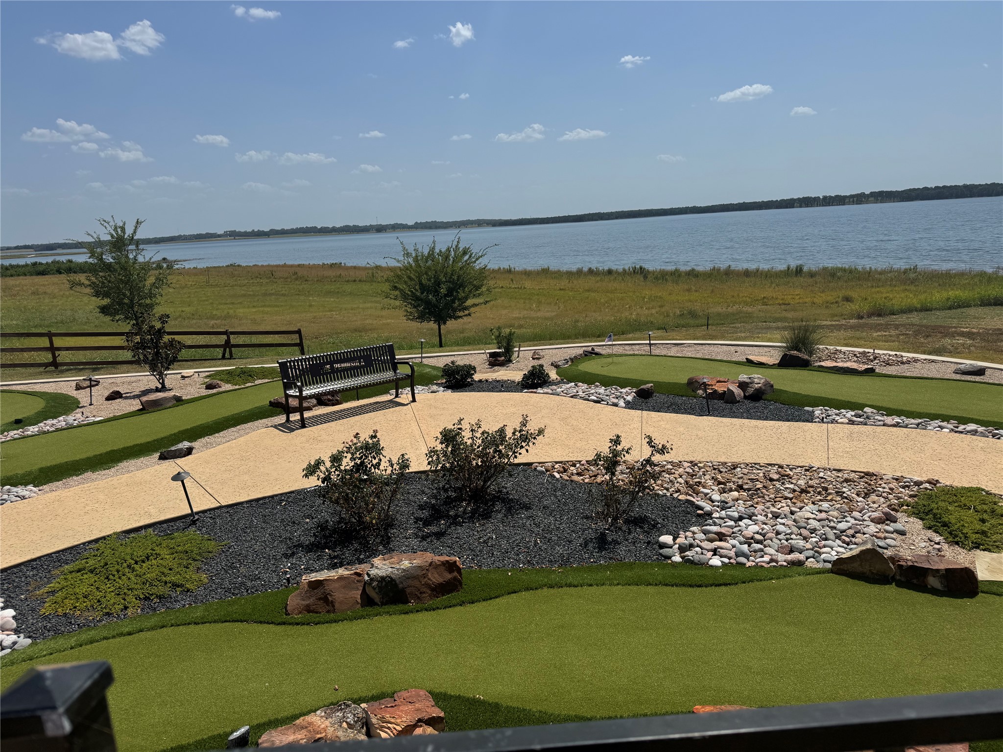 Land in Honey Grove