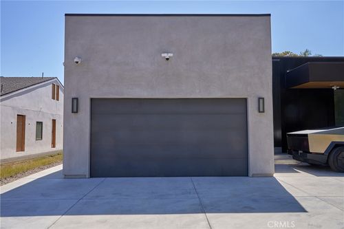 b-1119 Crestview Dr, Fullerton, CA, 92833-2204 | Card Image
